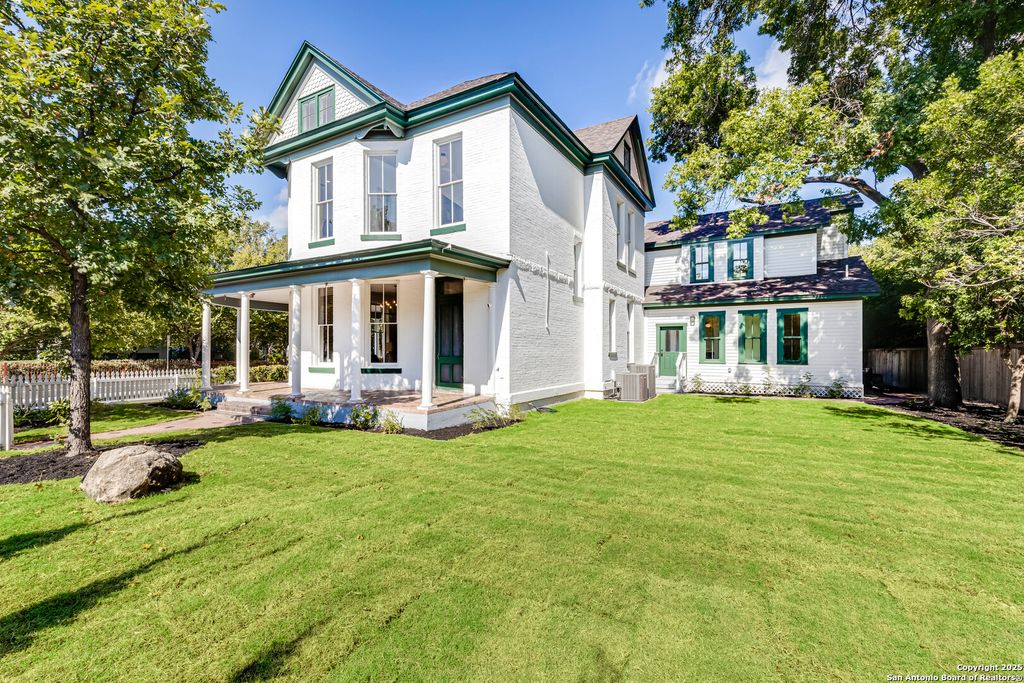 1231 S Alamo, San Antonio, TX 78210