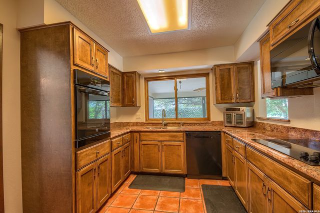 4102 Smokey Bend Way, San Antonio, TX 78217