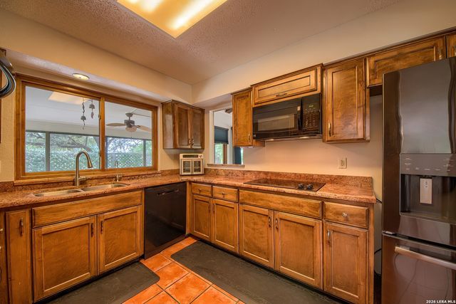 4102 Smokey Bend Way, San Antonio, TX 78217