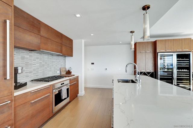 888 W E St 502, San Diego, CA 92101