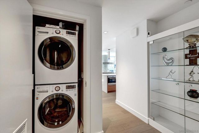 888 W E St 502, San Diego, CA 92101