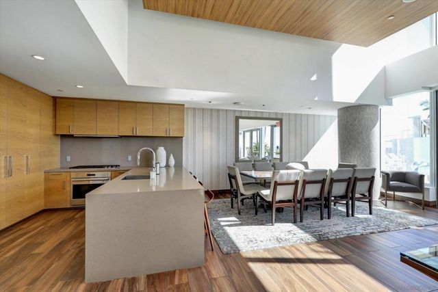 888 W E St 502, San Diego, CA 92101