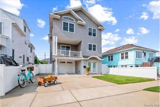 545 E Fulton Street, Long Beach, NY 11561