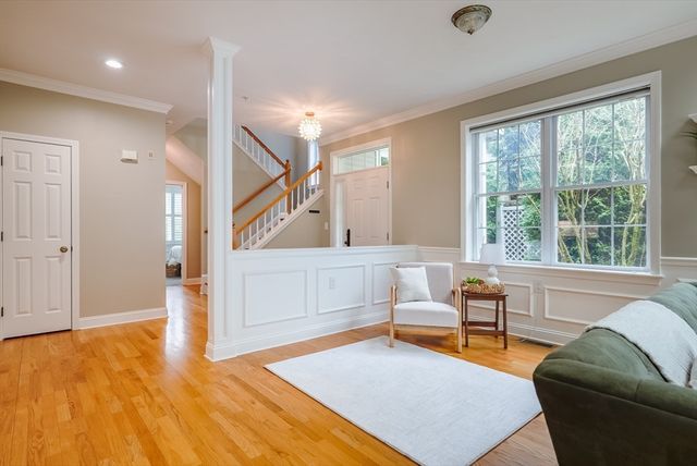 432 Boxwood Ln 432, Clinton, MA 01510