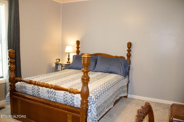 820 Wells Rd, Maryville, TN 37801
