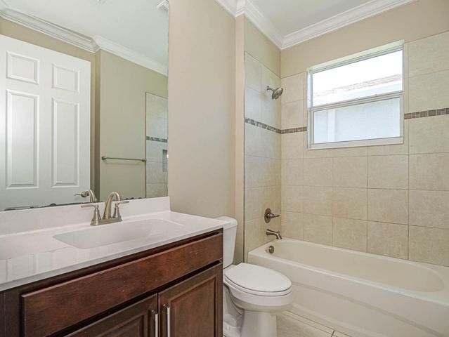 2529 Bella Vista Circle, Vero Beach, FL 32966
