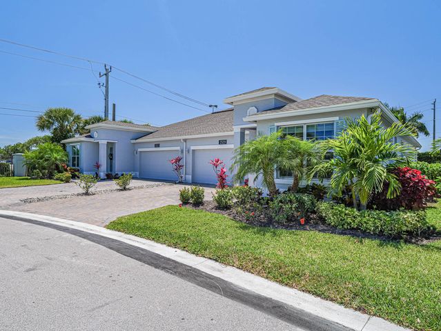 2529 Bella Vista Circle, Vero Beach, FL 32966
