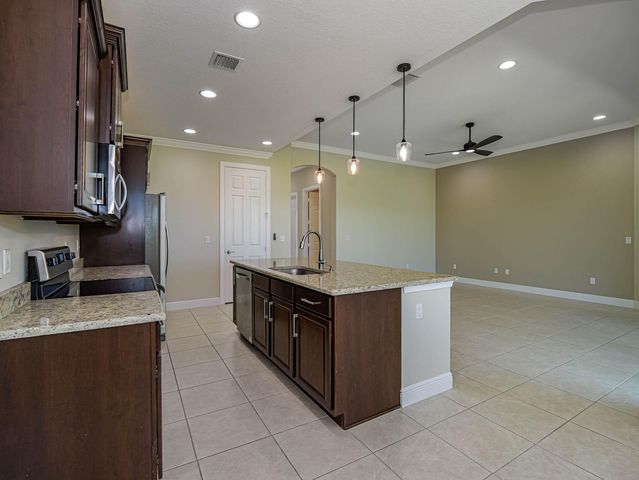 2529 Bella Vista Circle, Vero Beach, FL 32966