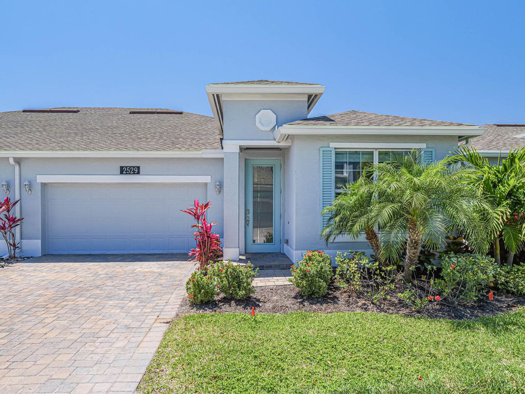 2529 Bella Vista Circle, Vero Beach, FL 32966
