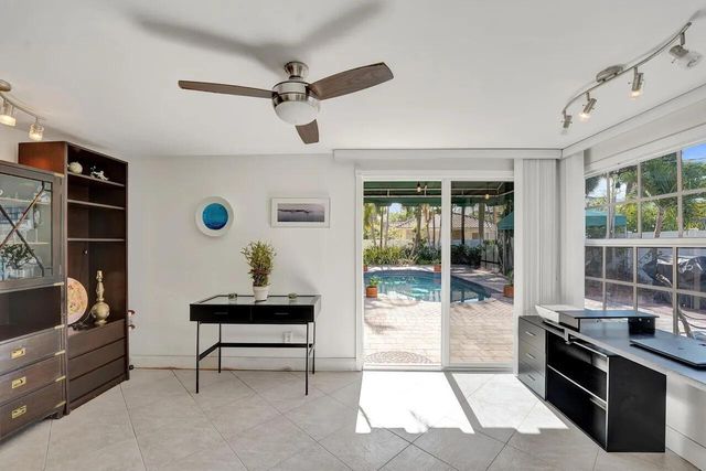 1036 NE 9th Avenue, Fort Lauderdale, FL 33304