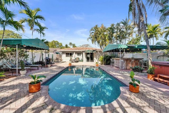 1036 NE 9th Avenue, Fort Lauderdale, FL 33304