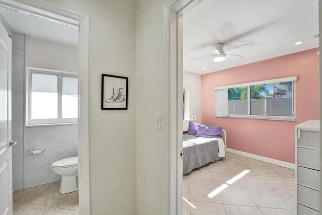 1036 NE 9th Avenue, Fort Lauderdale, FL 33304