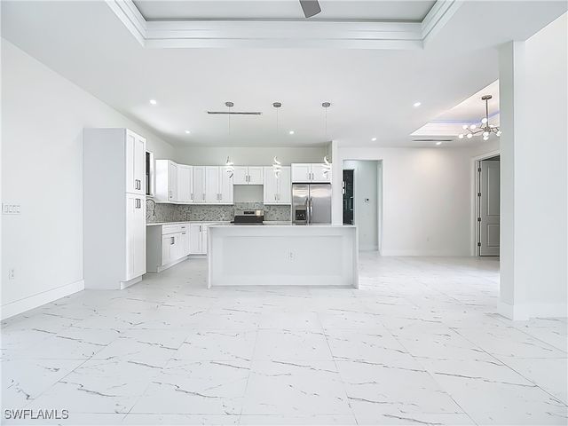 2707 36TH AVE SE, Naples, FL 34117