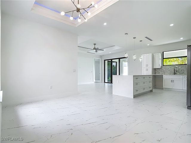 2707 36TH AVE SE, Naples, FL 34117