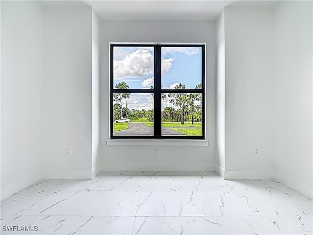 2707 36TH AVE SE, Naples, FL 34117