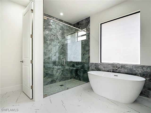 2707 36TH AVE SE, Naples, FL 34117