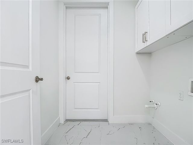 2707 36TH AVE SE, Naples, FL 34117