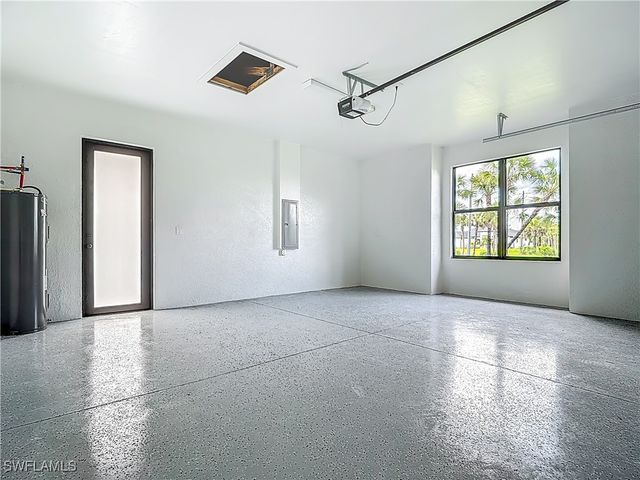 2707 36TH AVE SE, Naples, FL 34117