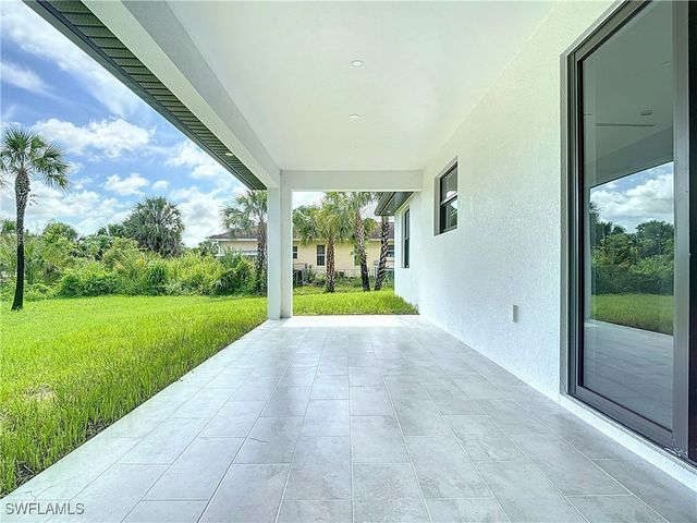 2707 36TH AVE SE, Naples, FL 34117