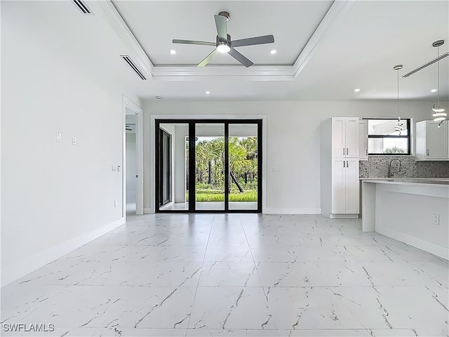 2707 36TH AVE SE, Naples, FL 34117