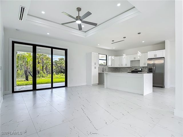 2707 36TH AVE SE, Naples, FL 34117