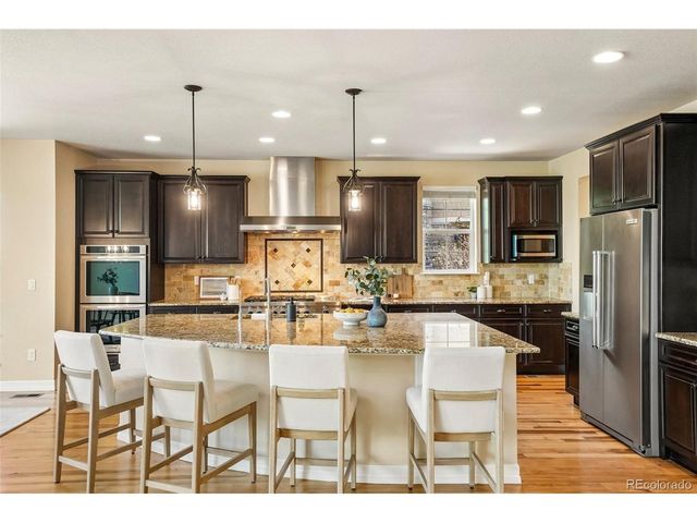 26726 E Peakview Dr, Aurora, CO 80016
