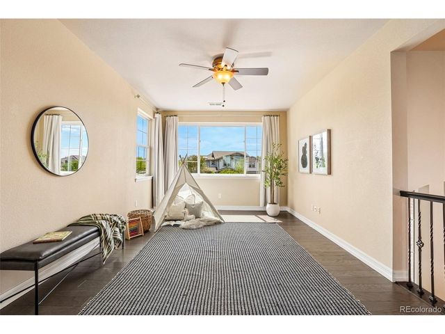 26726 E Peakview Dr, Aurora, CO 80016