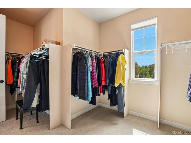 26726 E Peakview Dr, Aurora, CO 80016