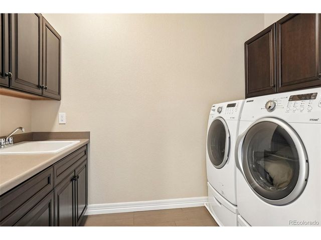 26726 E Peakview Dr, Aurora, CO 80016