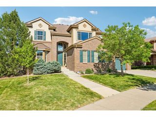 26726 E Peakview Dr, Aurora, CO 80016