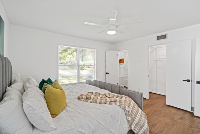 3867 Gaspar Drive, Dallas, TX 75220