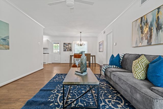 3867 Gaspar Drive, Dallas, TX 75220