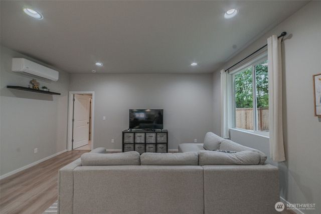 4305 23rd Court NE, Olympia, WA 98516