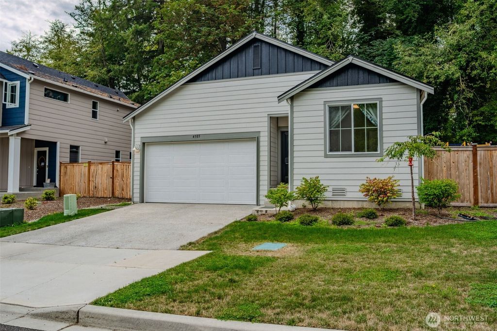 4305 23rd Court NE, Olympia, WA 98516