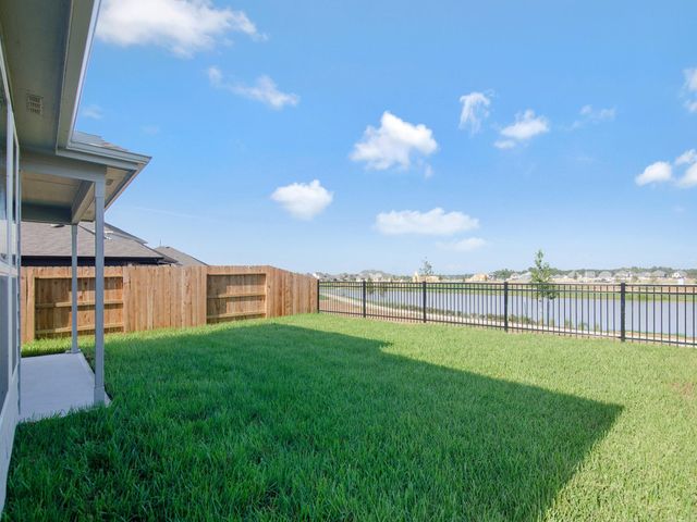 15884 Blass Valley Drive, Conroe, TX 77302