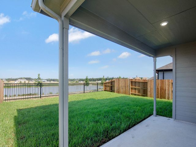 15884 Blass Valley Drive, Conroe, TX 77302