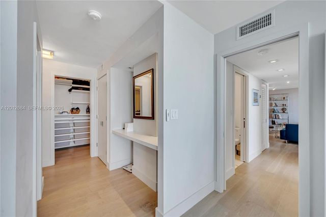 11 Island Ave 1904, Miami Beach, FL 33139