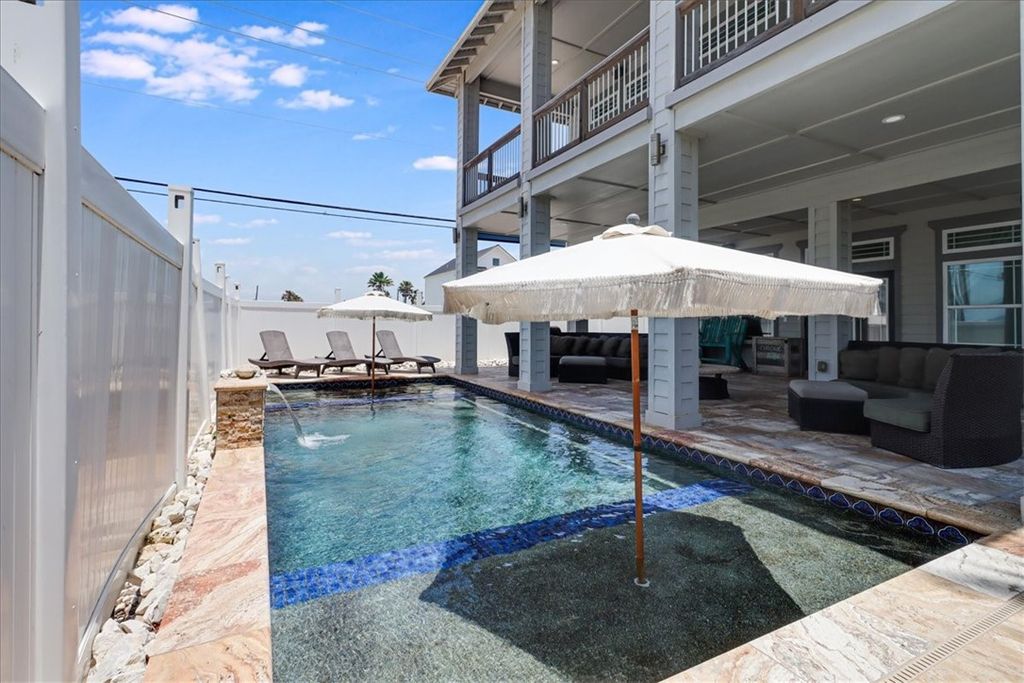 602 Banyan Beach Dr, Port Aransas, TX 78373 — exterior