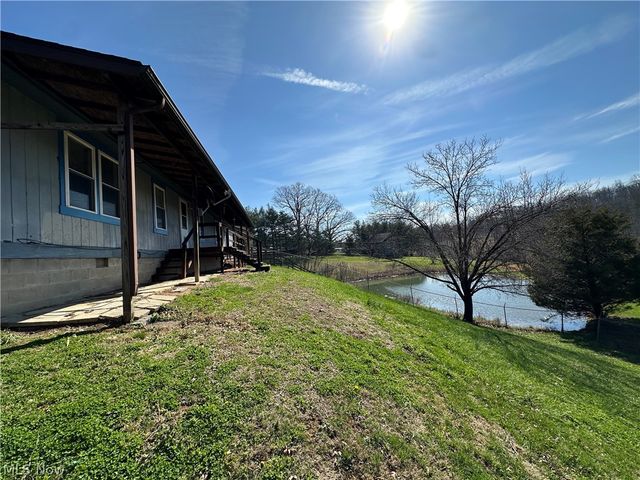 550 Rocky Point Road, Fleming, OH 45729