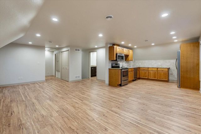 1052 Arrowhead ROAD, Grafton, WI 53024