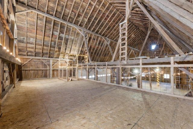 1052 Arrowhead ROAD, Grafton, WI 53024