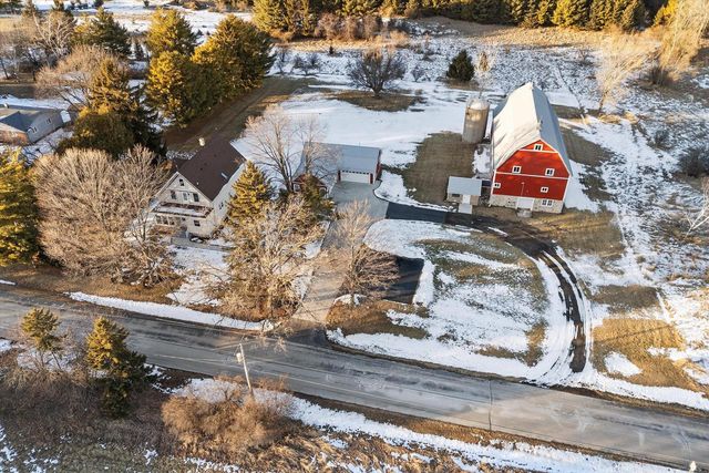 1052 Arrowhead ROAD, Grafton, WI 53024