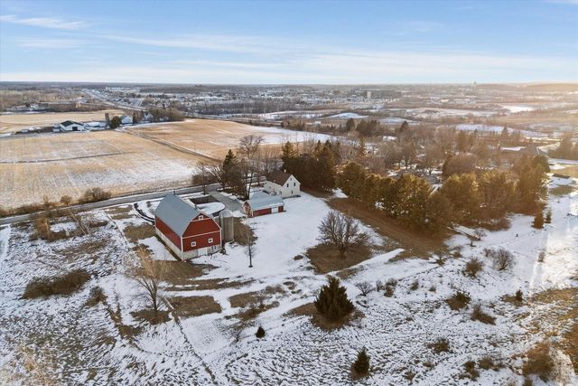 1052 Arrowhead ROAD, Grafton, WI 53024