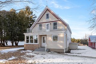 1052 Arrowhead ROAD, Grafton, WI 53024