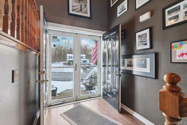 105 Shaker Court N, New Windsor, NY 12553