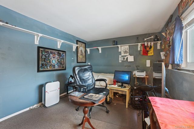 105 Shaker Court N, New Windsor, NY 12553