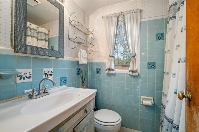 246 Byron Road, Ross Twp, PA 15237