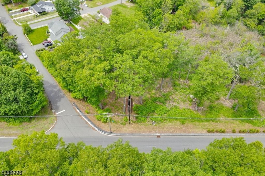 1 Forest Rd, Mount Olive Twp., NJ 07828
