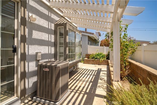 1064 Brookfield Place, Glendora, CA 91741