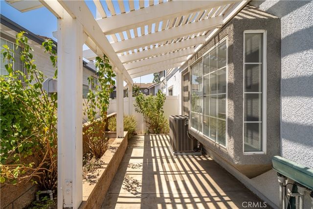 1064 Brookfield Place, Glendora, CA 91741